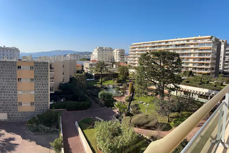 Квартира в Каннах, Франция, 46 м² - фото 1