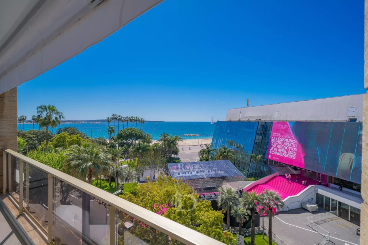 Квартира в Каннах, Франция, 53 м² - фото 1