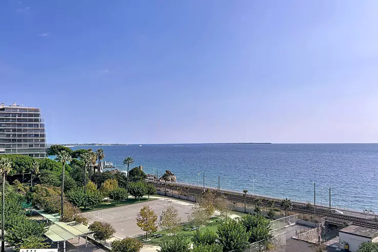Квартира в Каннах, Франция, 64 м² - фото 1