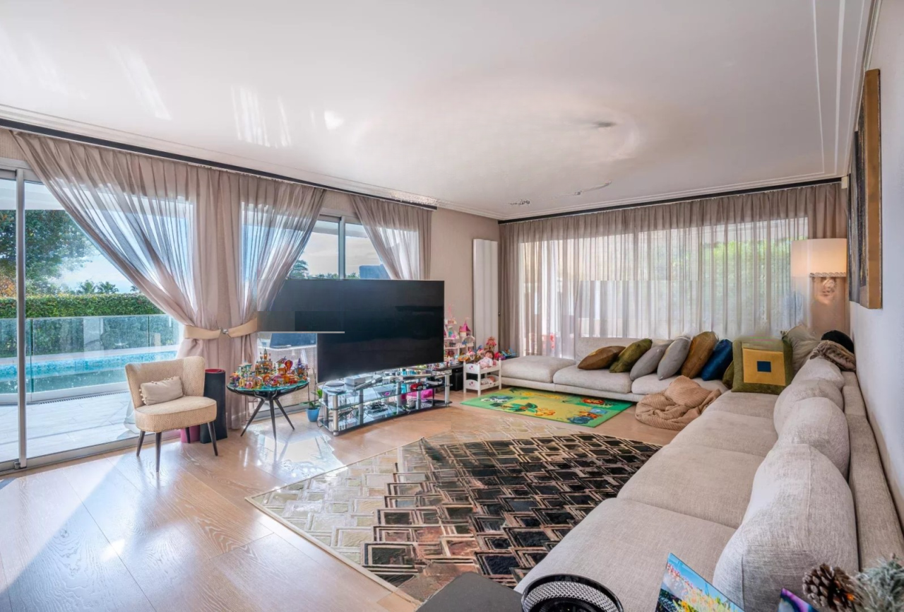 Квартира в Каннах, Франция, 425 м² - фото 1