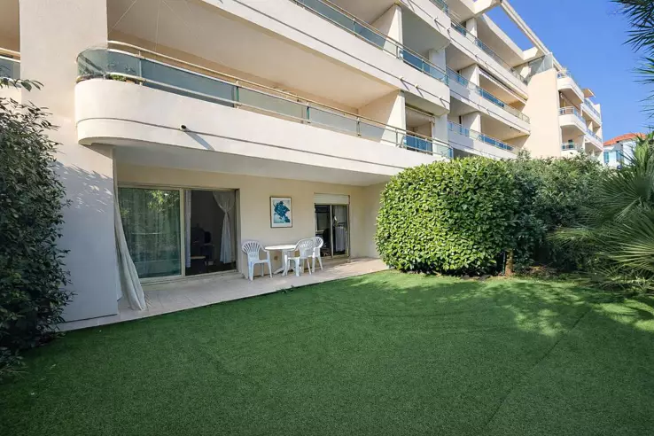 Квартира в Каннах, Франция, 37 м² - фото 1