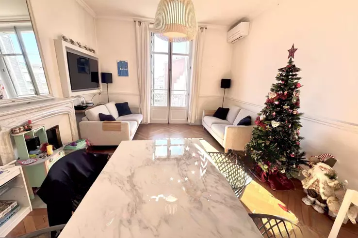 Квартира в Каннах, Франция, 80 м² - фото 1