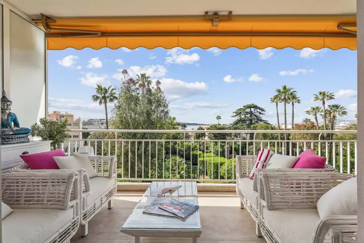 Квартира в Каннах, Франция, 74 м² - фото 1