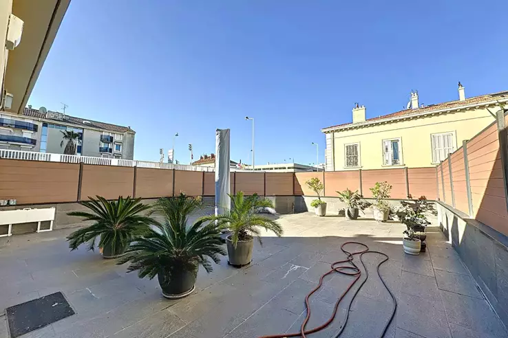 Квартира в Каннах, Франция, 146 м² - фото 1