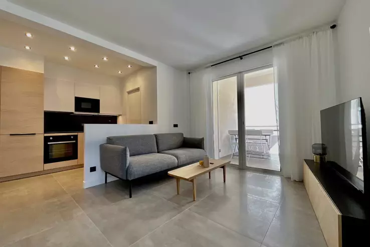 Квартира в Каннах, Франция, 60 м² - фото 1