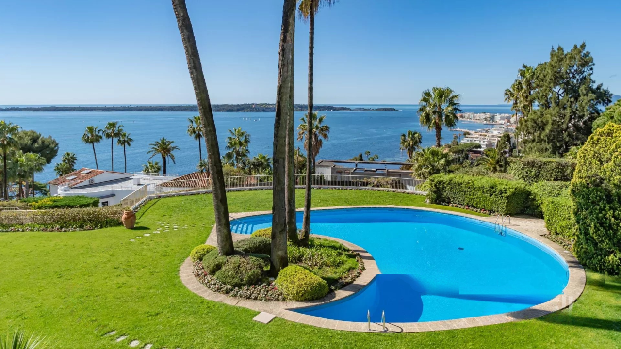 Квартира в Каннах, Франция, 126 м² - фото 1