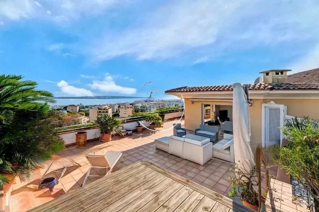 Квартира в Каннах, Франция, 120 м² - фото 1