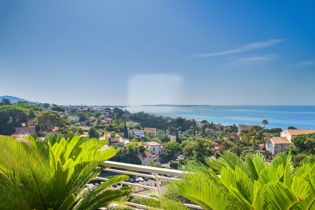 Квартира в Каннах, Франция, 101 м² - фото 1