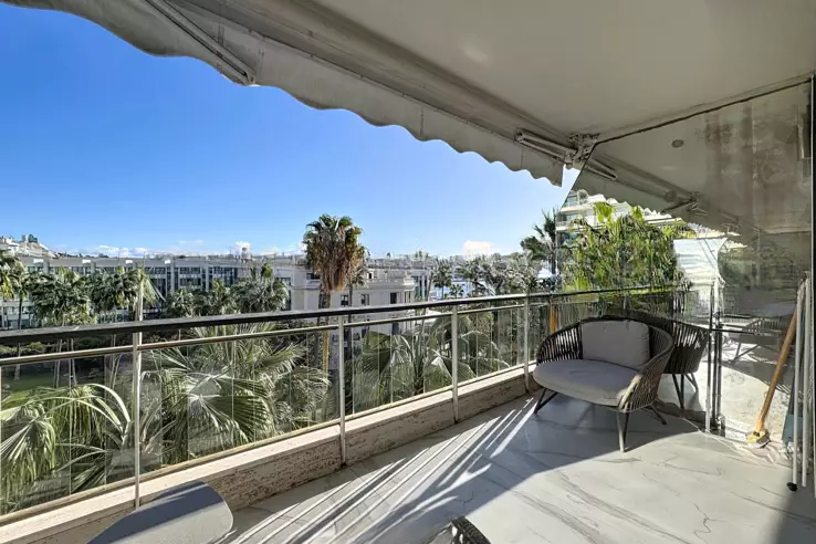 Квартира в Каннах, Франция, 61 м² - фото 1