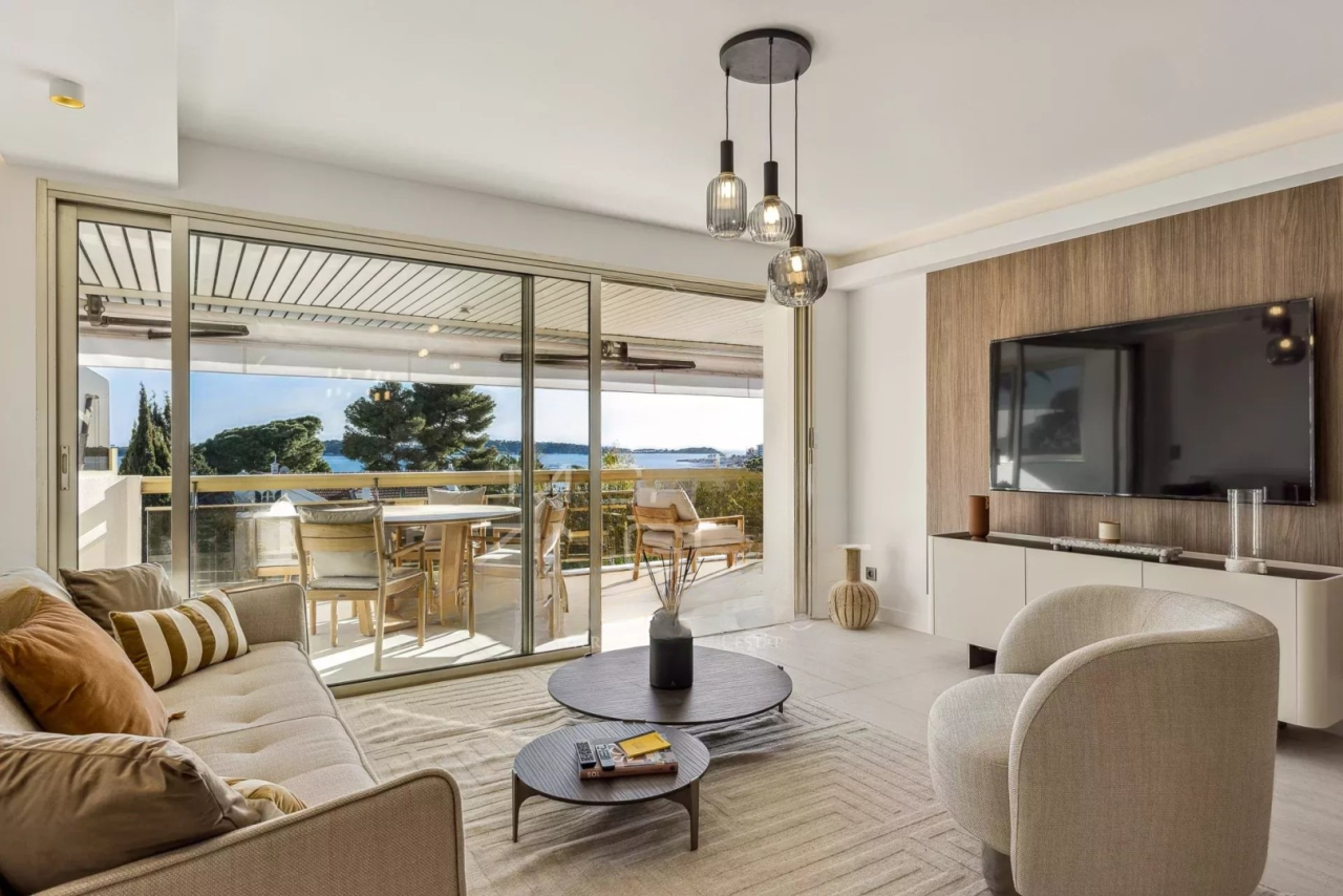 Квартира в Каннах, Франция, 100 м² - фото 1