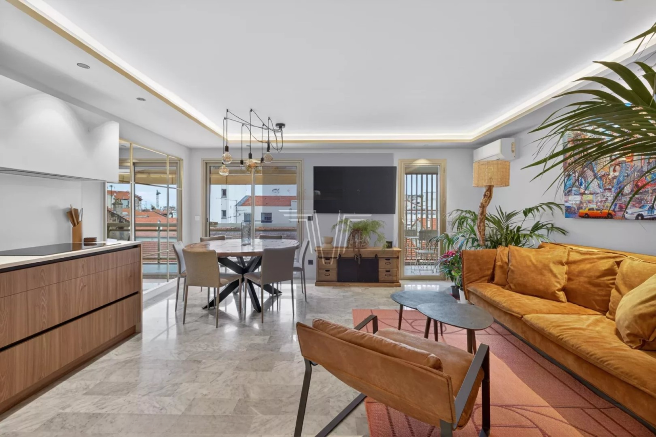 Квартира в Каннах, Франция, 121 м² - фото 1