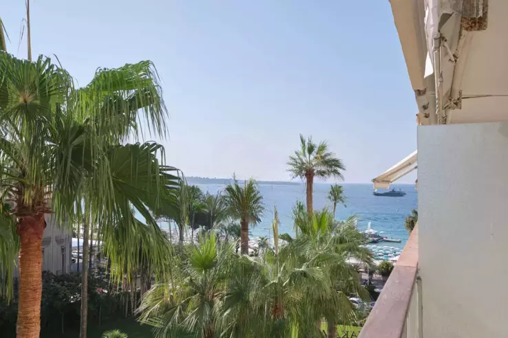 Квартира в Каннах, Франция, 70 м² - фото 1