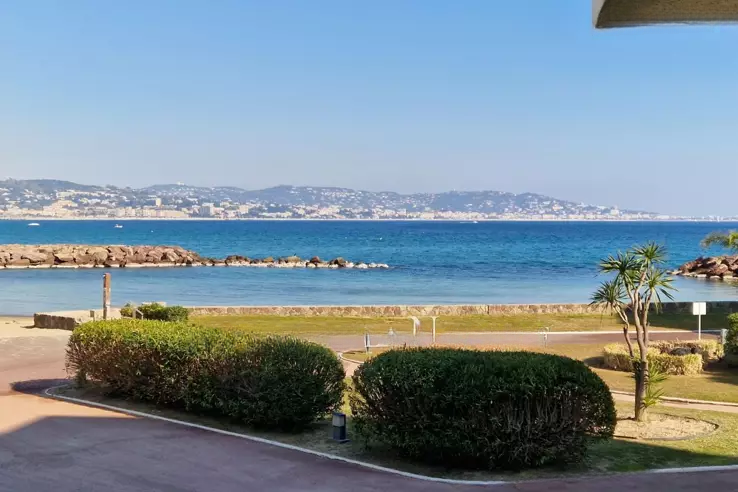 Квартира в Каннах, Франция, 80 м² - фото 1