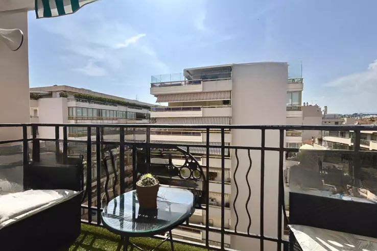 Квартира в Каннах, Франция, 40 м² - фото 1