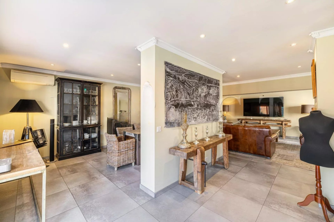 Квартира в Каннах, Франция, 127 м² - фото 1