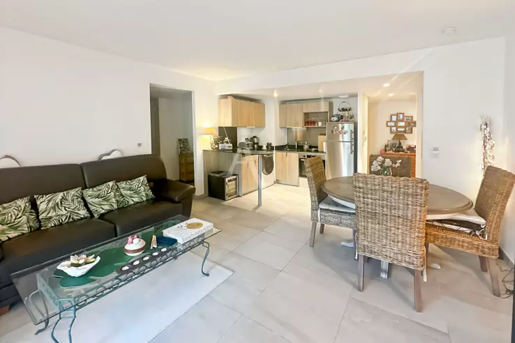 Квартира в Каннах, Франция, 60 м² - фото 1