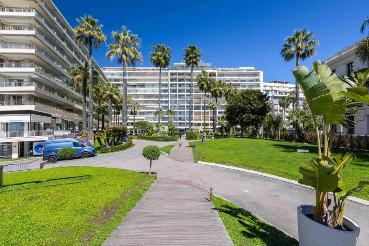Квартира в Каннах, Франция, 31 м² - фото 1