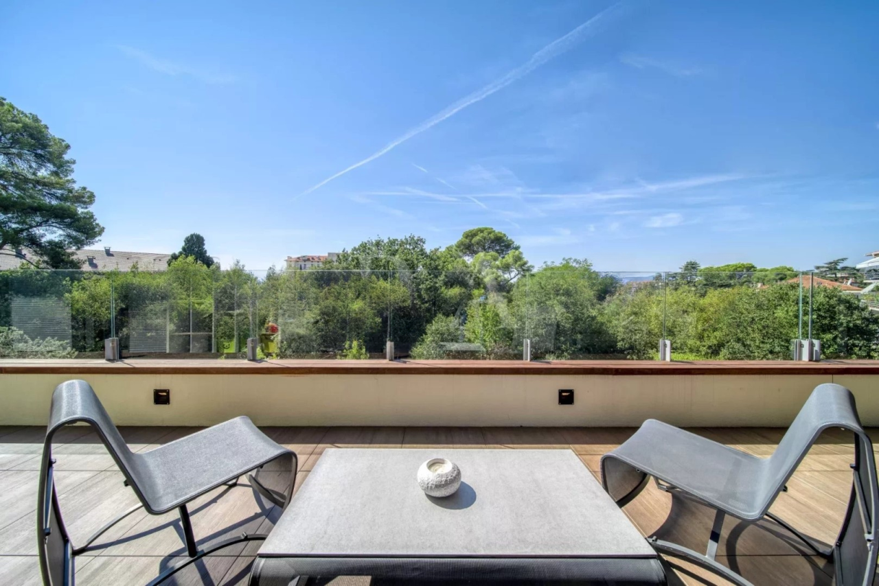 Квартира в Каннах, Франция, 186 м² - фото 2