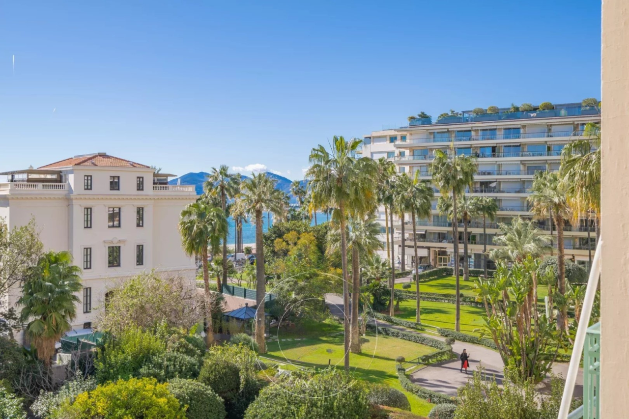 Квартира в Каннах, Франция, 145 м² - фото 2