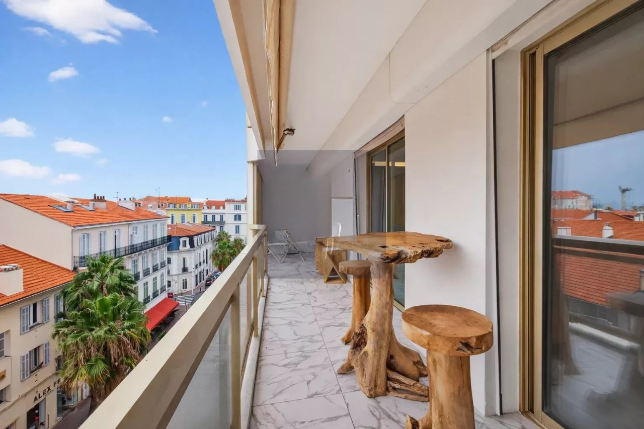 Квартира в Каннах, Франция, 121 м² - фото 2