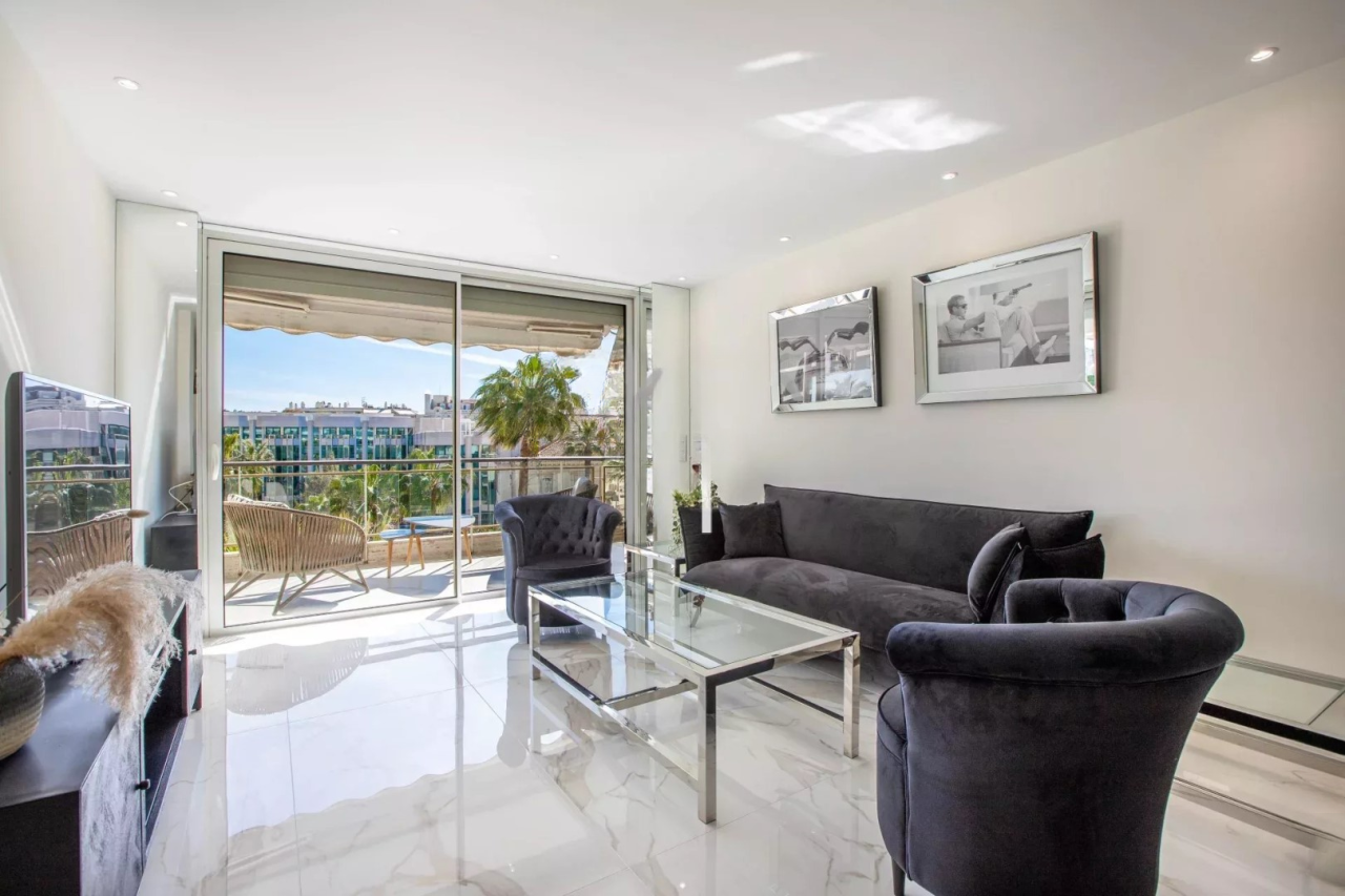 Квартира в Каннах, Франция, 61 м² - фото 2