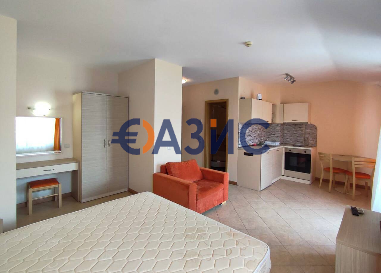 Апартаменты на Солнечном берегу, Болгария, 56.8 м² - фото 1