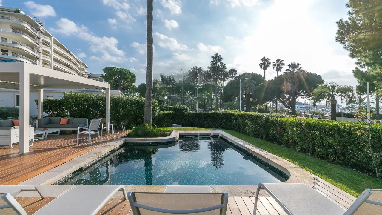 Квартира в Каннах, Франция, 339 м² - фото 3