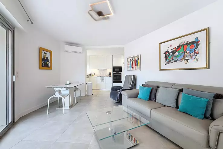 Квартира в Каннах, Франция, 70 м² - фото 2