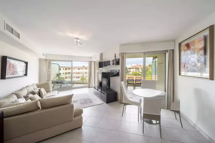 Квартира в Каннах, Франция, 76 м² - фото 2