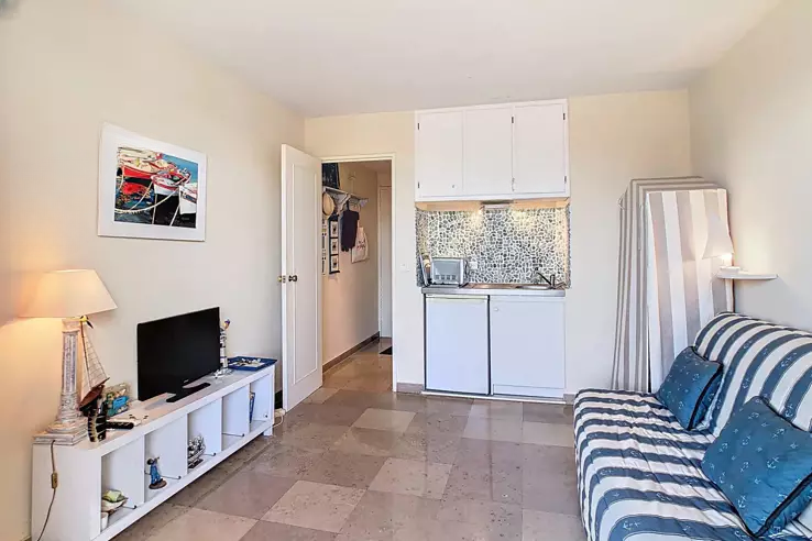 Квартира в Каннах, Франция, 19 м² - фото 2