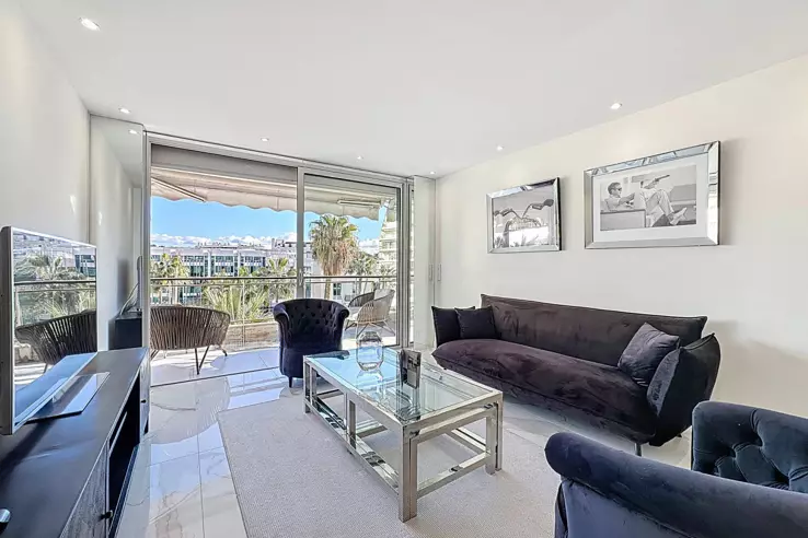 Квартира в Каннах, Франция, 61 м² - фото 2