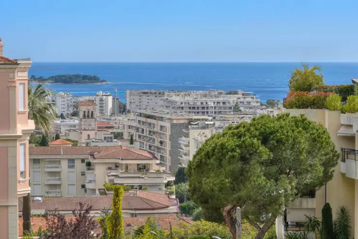 Квартира в Каннах, Франция, 95 м² - фото 2