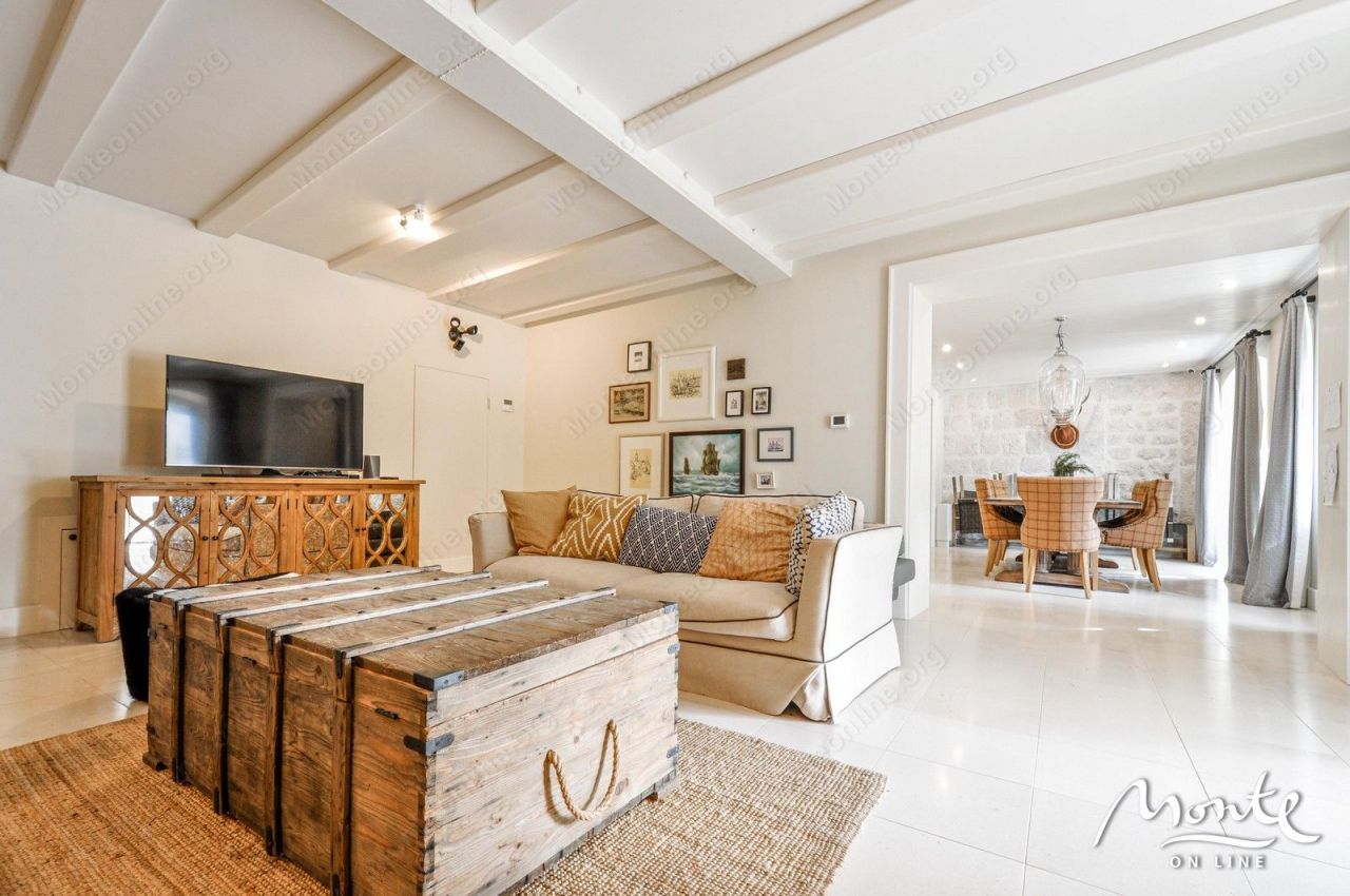 Вилла в Доброте, Черногория, 490 м² - фото 7