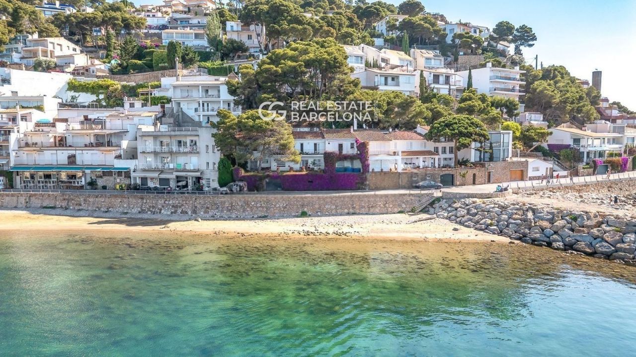 Дом Girona, L'Estartit, Испания, 284 м² - фото 1