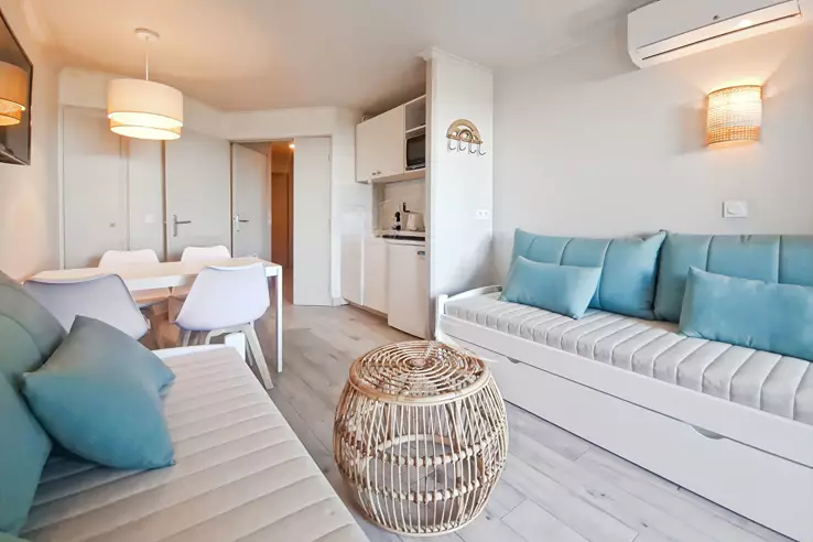 Квартира в Каннах, Франция, 26 м² - фото 2