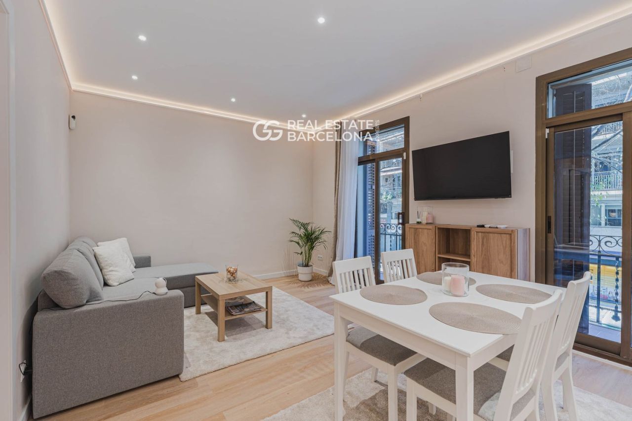 Квартира в Барселоне, Испания, 60 м² - фото 1