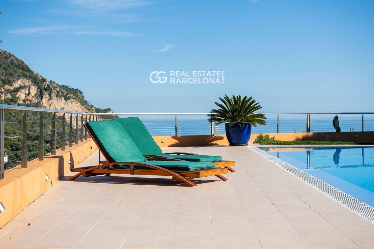 Дом Girona, Begur, Испания, 4.38 м² - фото 3