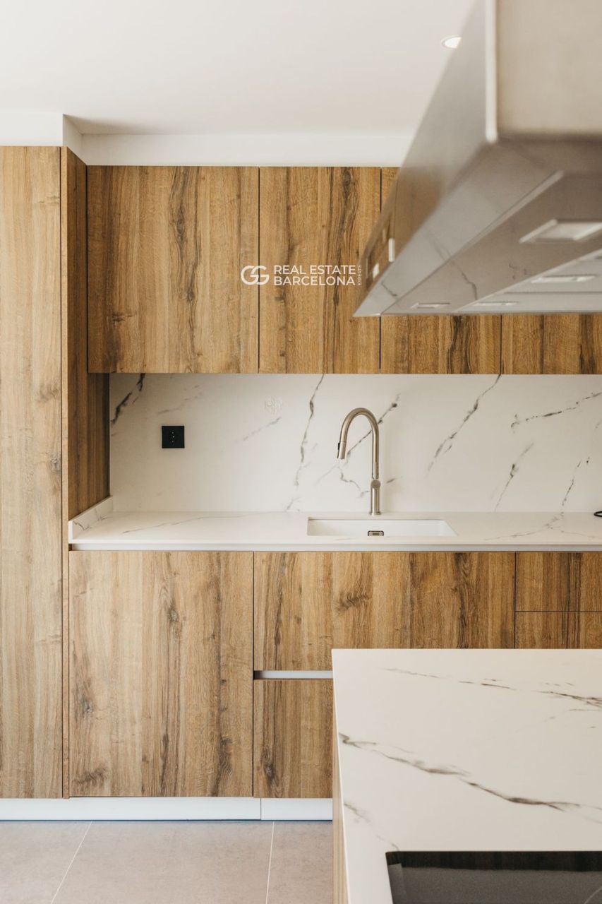 Квартира в Барселоне, Испания, 350 м² - фото 10