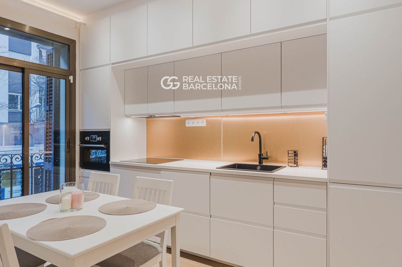 Квартира в Барселоне, Испания, 60 м² - фото 10