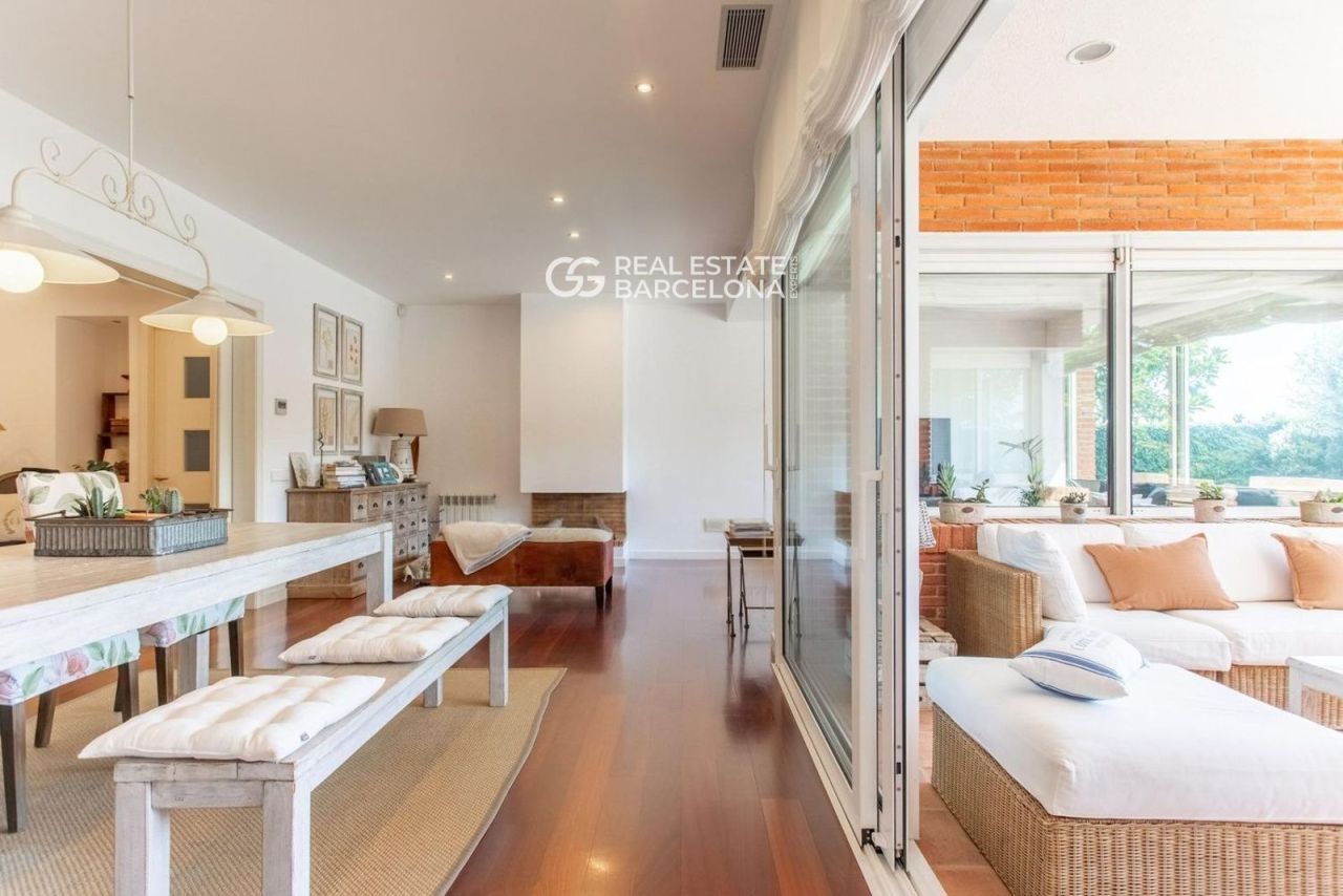 Дом Barcelona, Sant Andreu de Llavaneres, Испания, 481 м² - фото 10