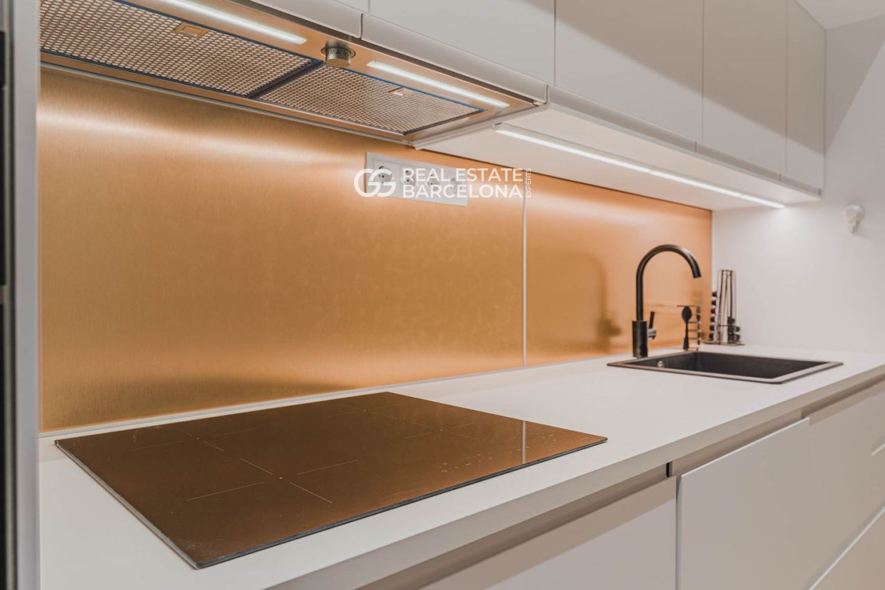 Квартира в Барселоне, Испания, 60 м² - фото 12