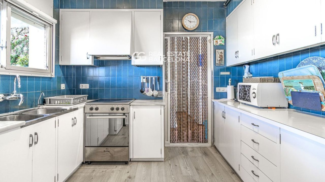 Дом Girona, L'Estartit, Испания, 284 м² - фото 14