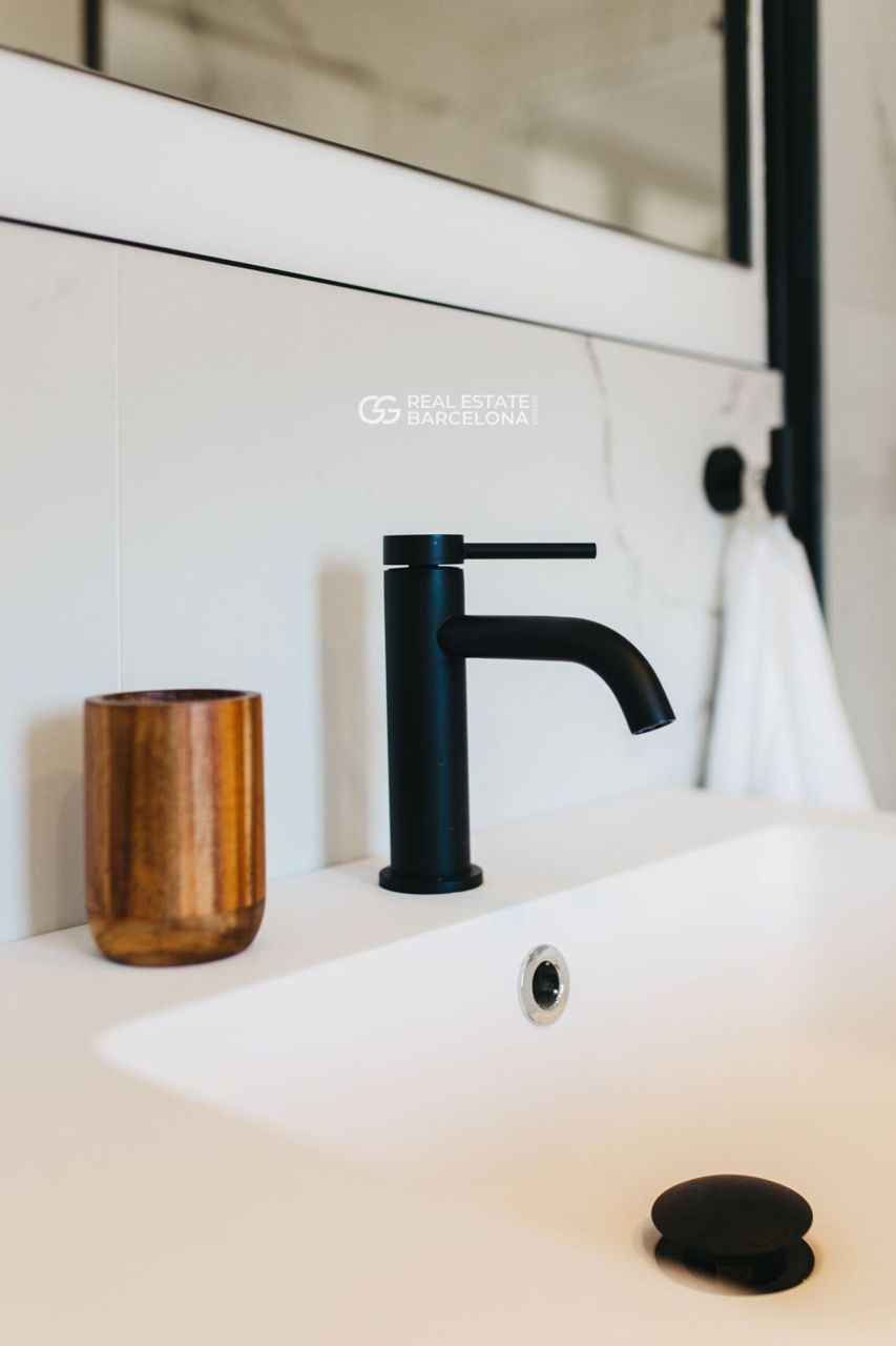 Квартира в Барселоне, Испания, 350 м² - фото 14