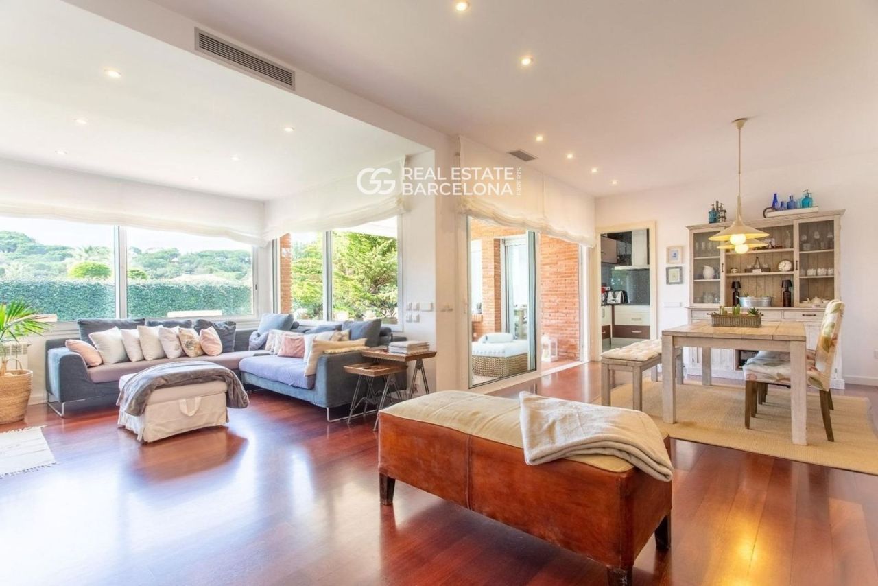 Дом Barcelona, Sant Andreu de Llavaneres, Испания, 481 м² - фото 15