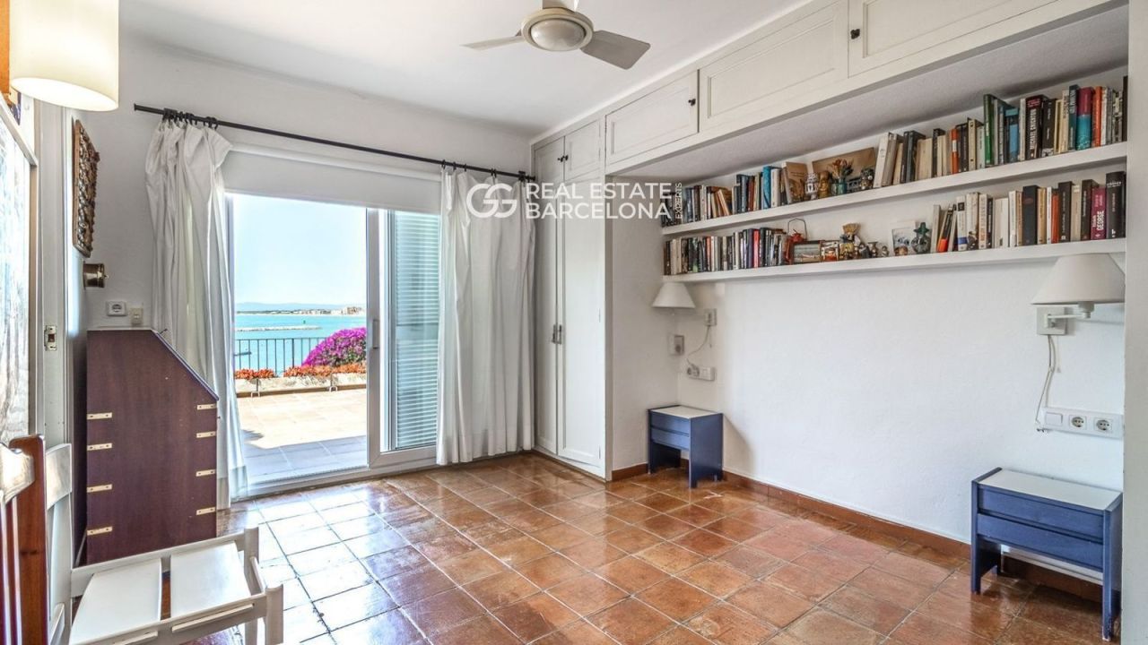 Дом Girona, L'Estartit, Испания, 284 м² - фото 16