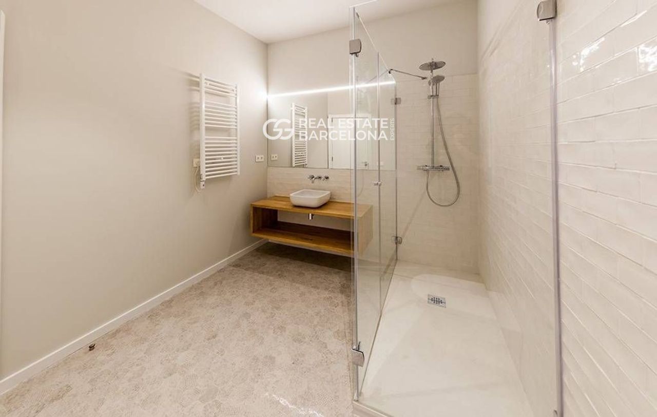 Квартира в Барселоне, Испания, 110 м² - фото 16