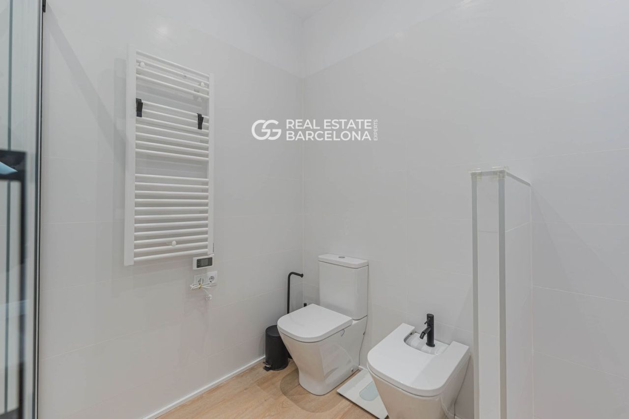 Квартира в Барселоне, Испания, 60 м² - фото 17