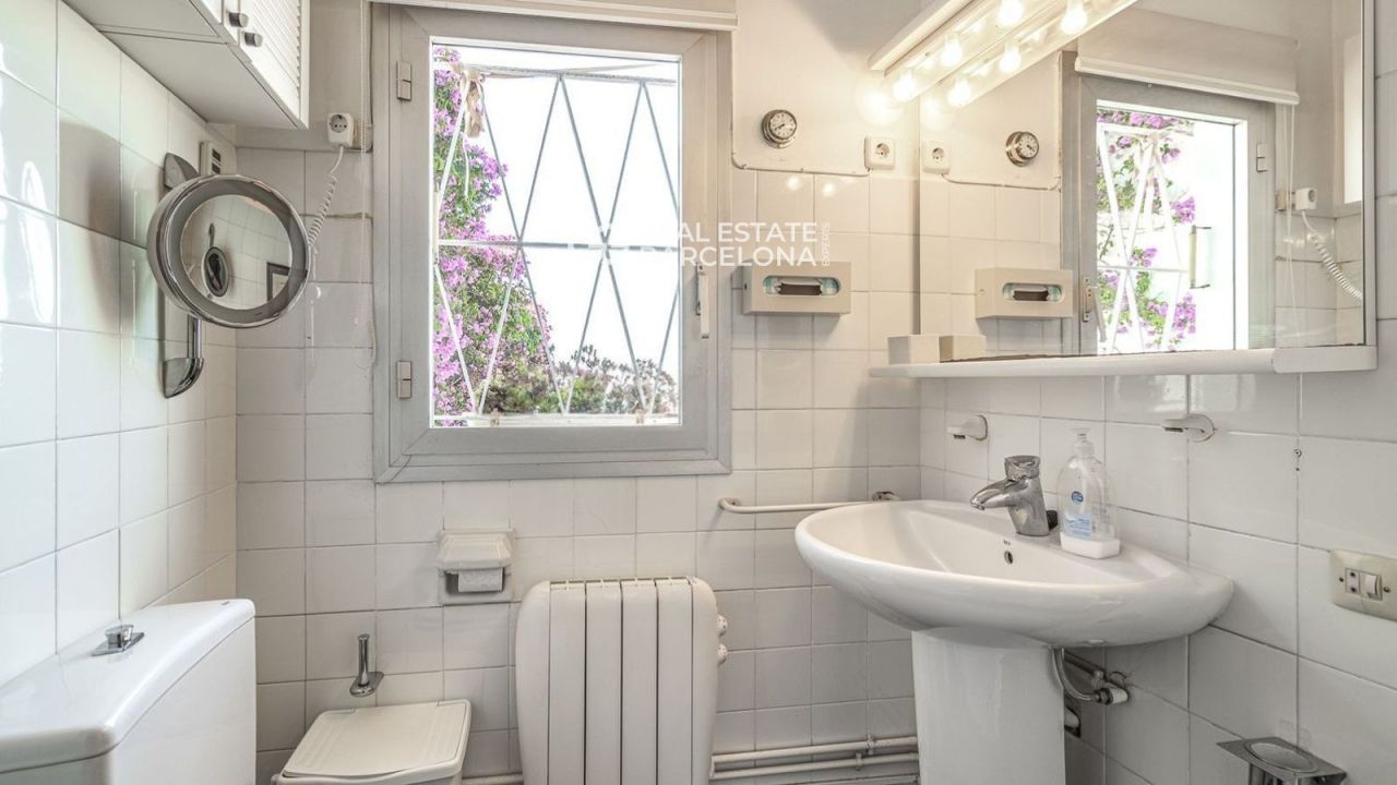 Дом Girona, L'Estartit, Испания, 284 м² - фото 18