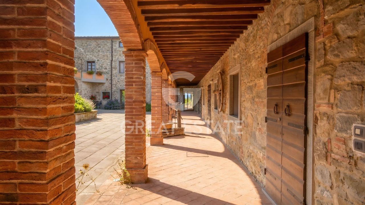 Апартаменты в Кортоне, Италия, 101.5 м² - фото 8