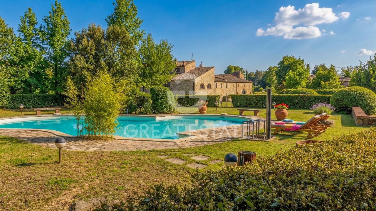 Апартаменты в Кортоне, Италия, 101.5 м² - фото 9